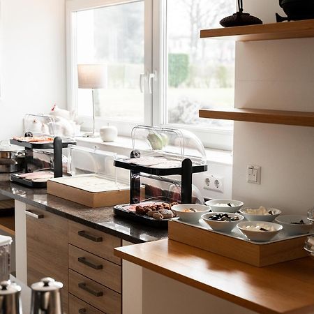 Hotel Vier Jahreszeiten Therme & Kliniken Bad Krozingen Naehe Freiburg & Schwarzwald Ideal Fuer Wellness Kur & Business Ausfluege 24H Check In- Wlan & Parken Gratis Bagian luar foto