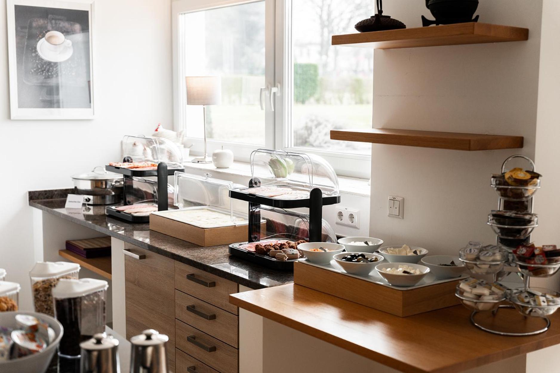Hotel Vier Jahreszeiten Therme & Kliniken Bad Krozingen Naehe Freiburg & Schwarzwald Ideal Fuer Wellness Kur & Business Ausfluege 24H Check In- Wlan & Parken Gratis Bagian luar foto