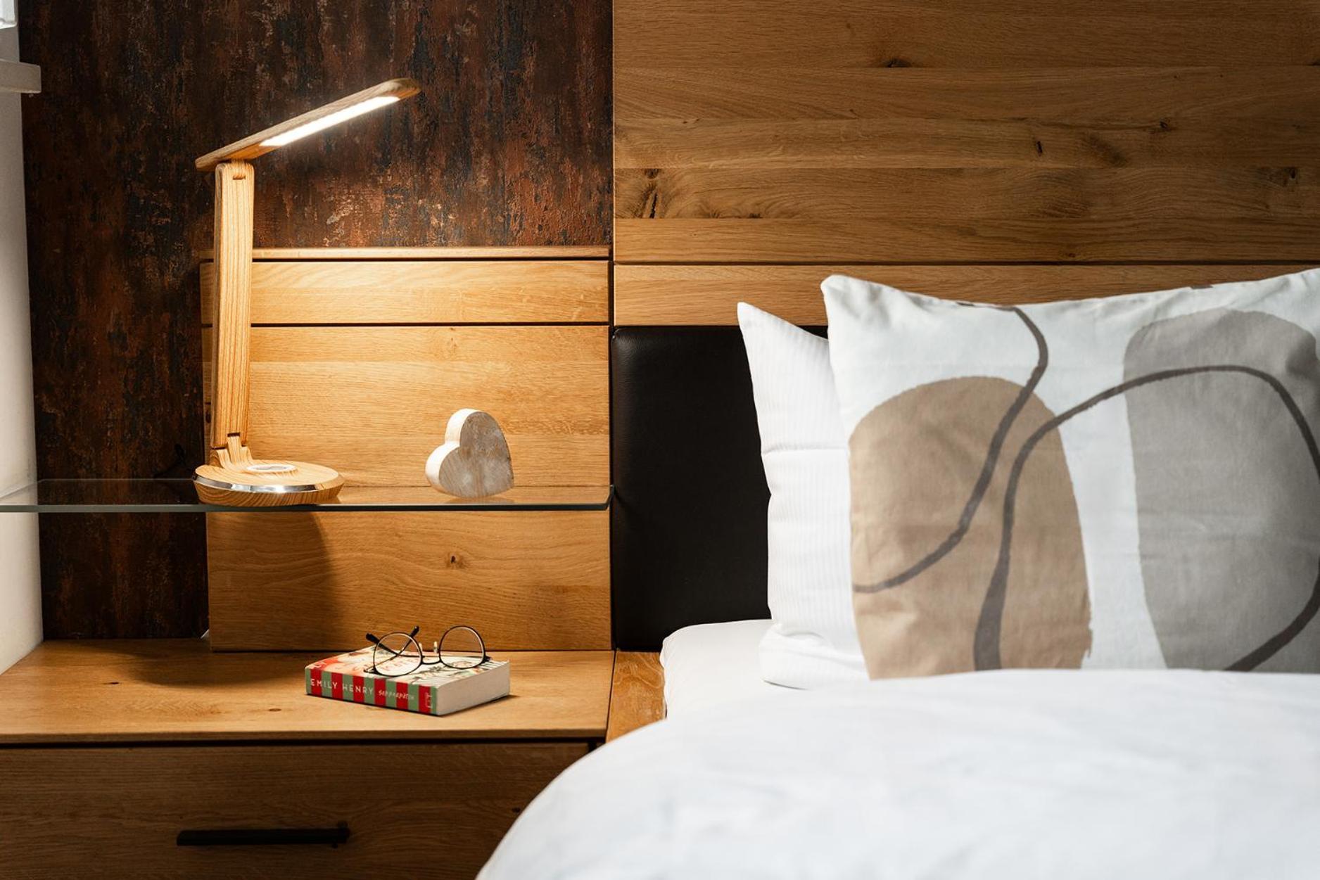 Hotel Vier Jahreszeiten Therme & Kliniken Bad Krozingen Naehe Freiburg & Schwarzwald Ideal Fuer Wellness Kur & Business Ausfluege 24H Check In- Wlan & Parken Gratis Bagian luar foto