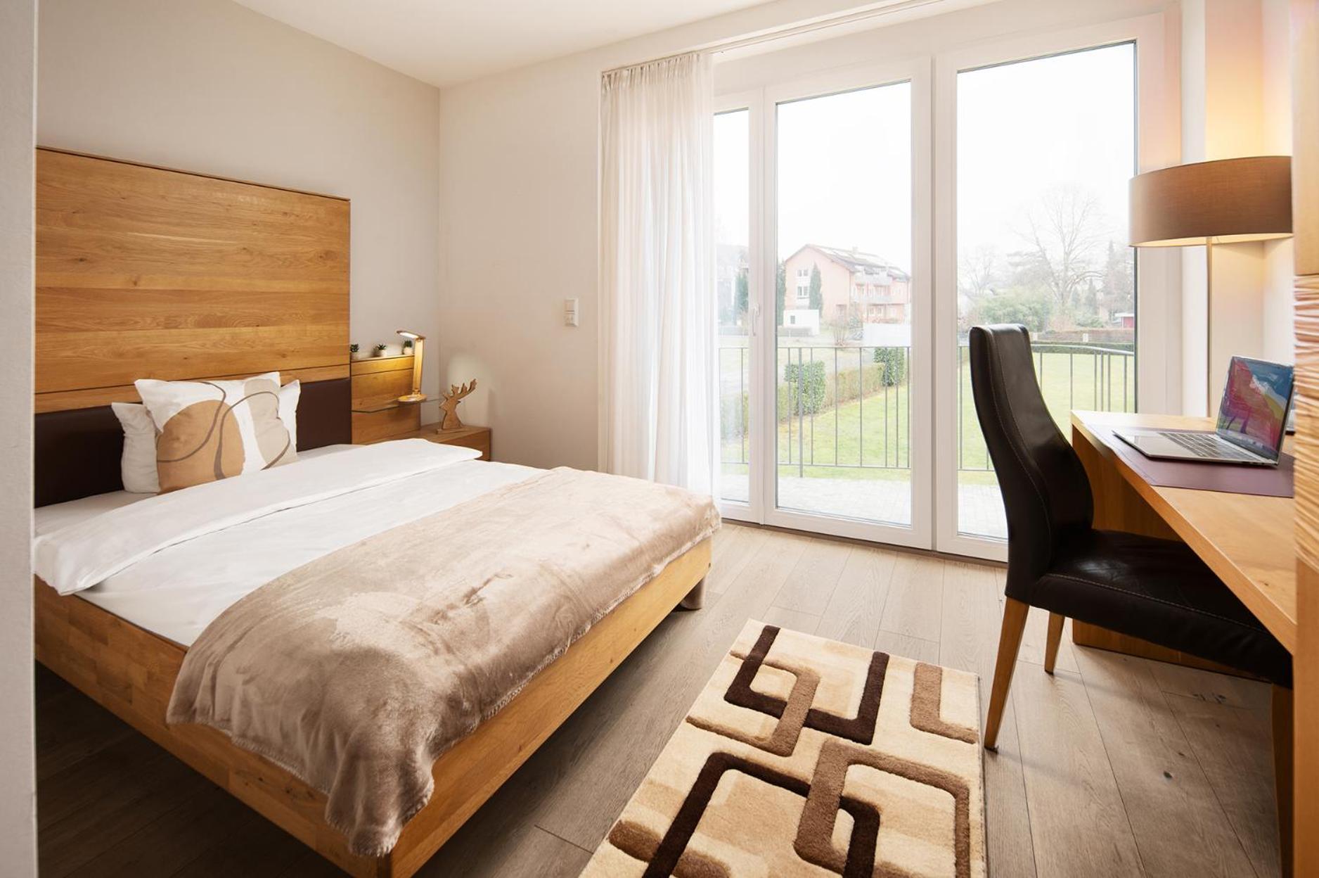 Hotel Vier Jahreszeiten Therme & Kliniken Bad Krozingen Naehe Freiburg & Schwarzwald Ideal Fuer Wellness Kur & Business Ausfluege 24H Check In- Wlan & Parken Gratis Bagian luar foto
