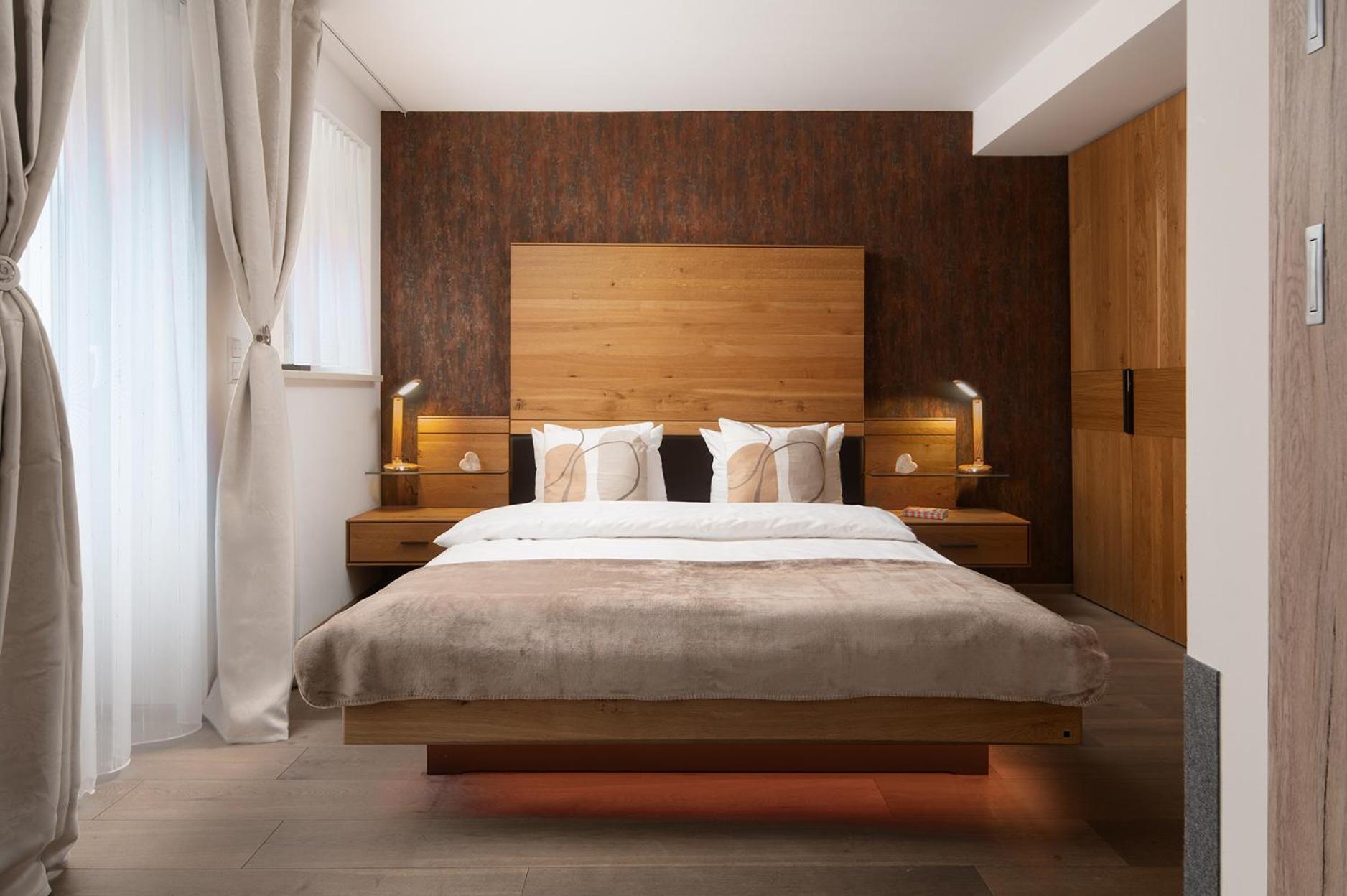 Hotel Vier Jahreszeiten Therme & Kliniken Bad Krozingen Naehe Freiburg & Schwarzwald Ideal Fuer Wellness Kur & Business Ausfluege 24H Check In- Wlan & Parken Gratis Bagian luar foto